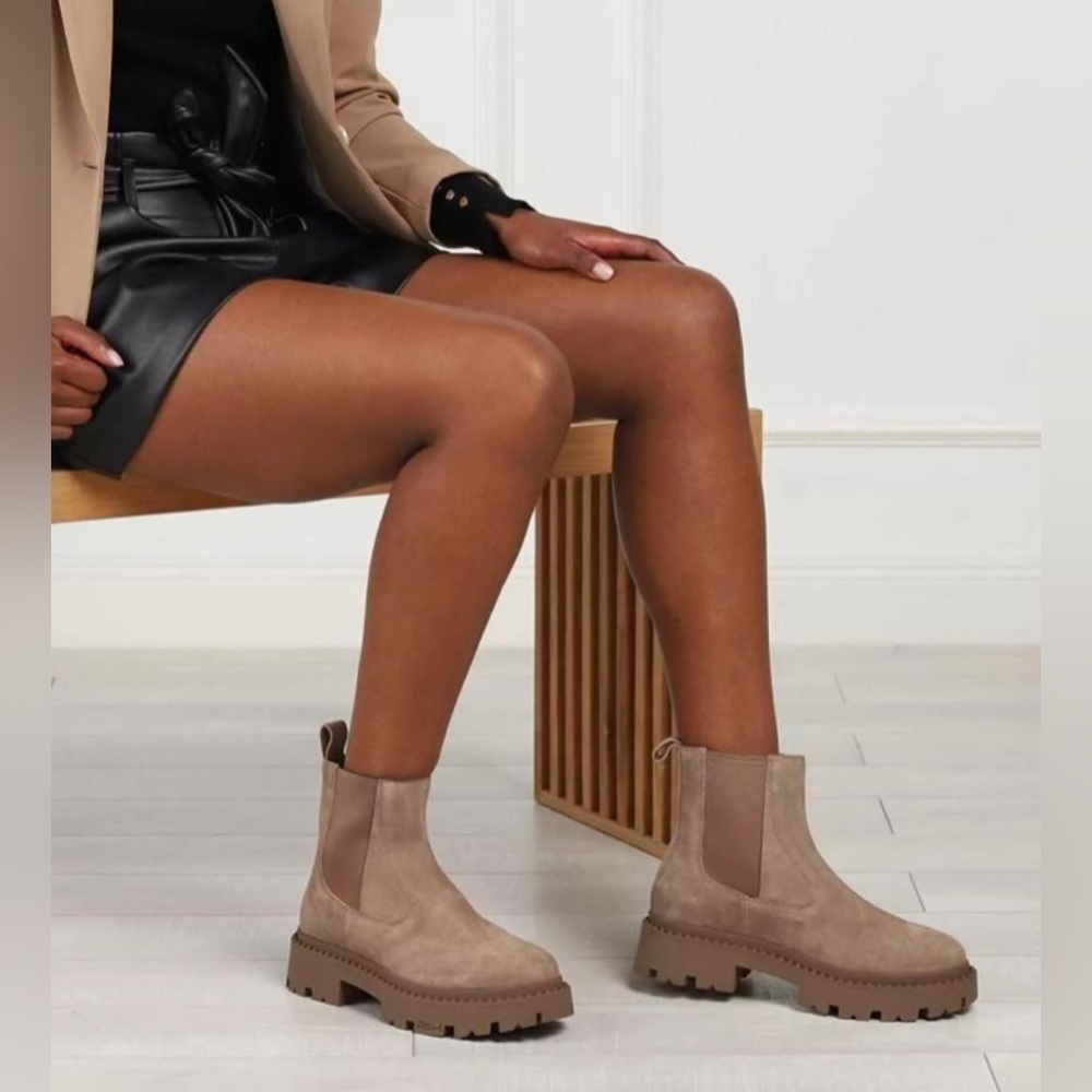NIB ASH Brown Genesis Stud Leather Chelsea Boots